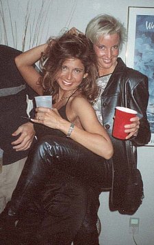 scc98girlsa.jpg (23983 bytes)